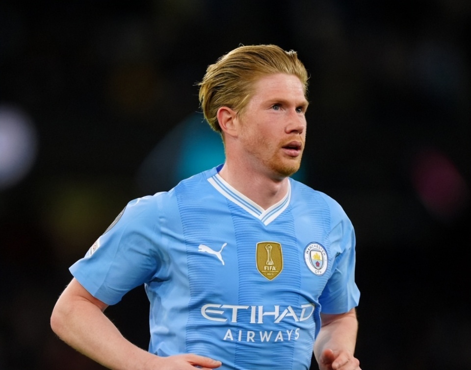 欧文谈萨拉赫言论：这是团队运动，真的不应该公开说那些话