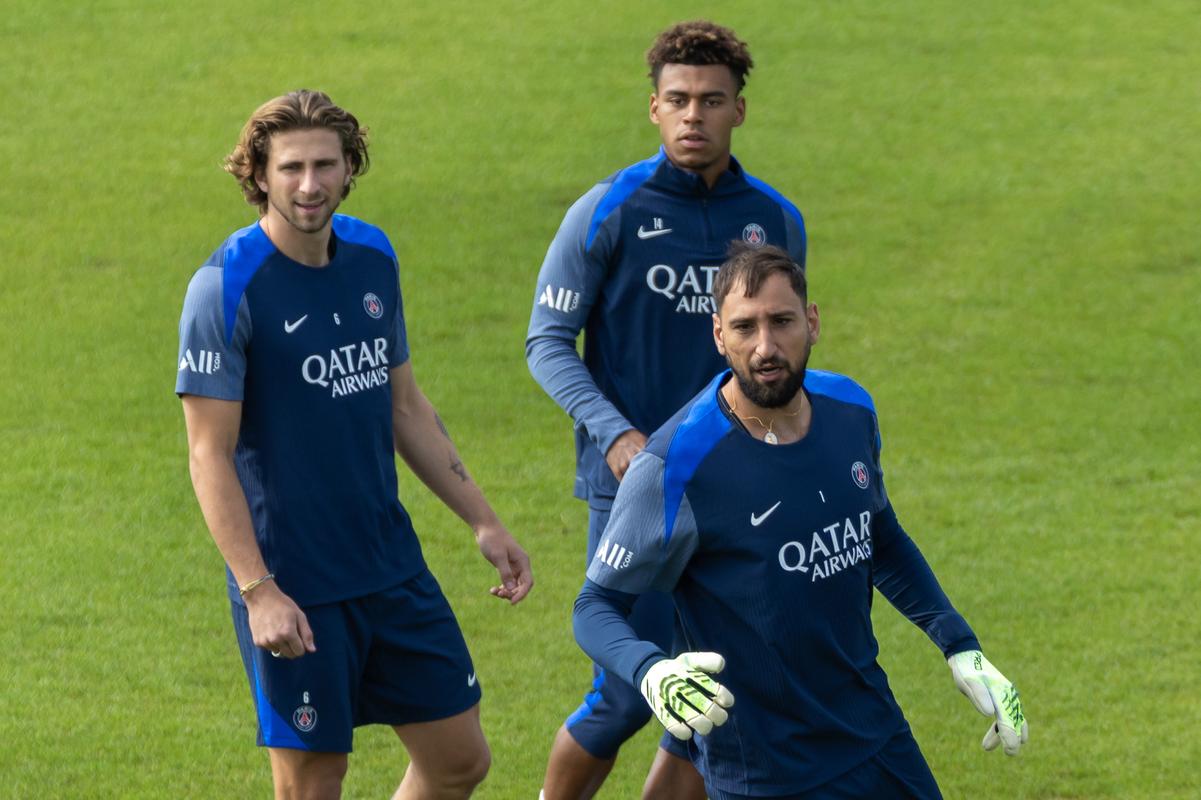 热议海港平柔佛：十分狼狈且侥幸；陈威出色全队血性